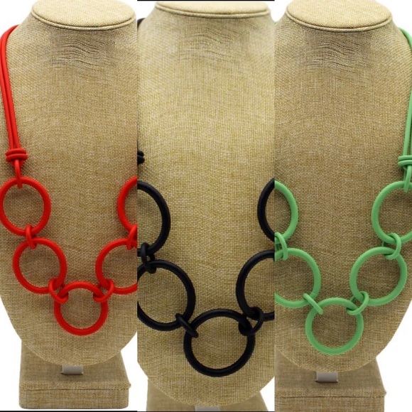 Fashion Jewelry Jewelry - Set of 3: New Rubber Round Pendant Necklace